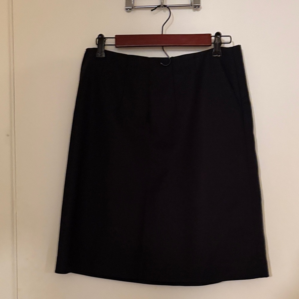 Banana Republic Classic Black Women's Skirt size 8